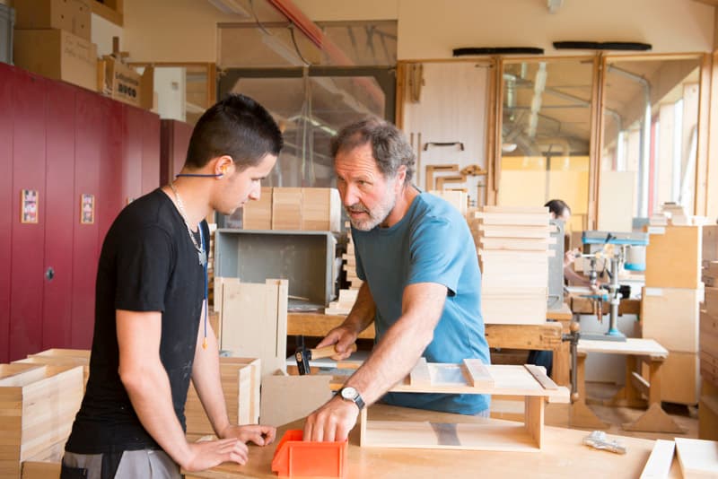 Finde Handwerker und erhalte maßgeschneiderte Angebote