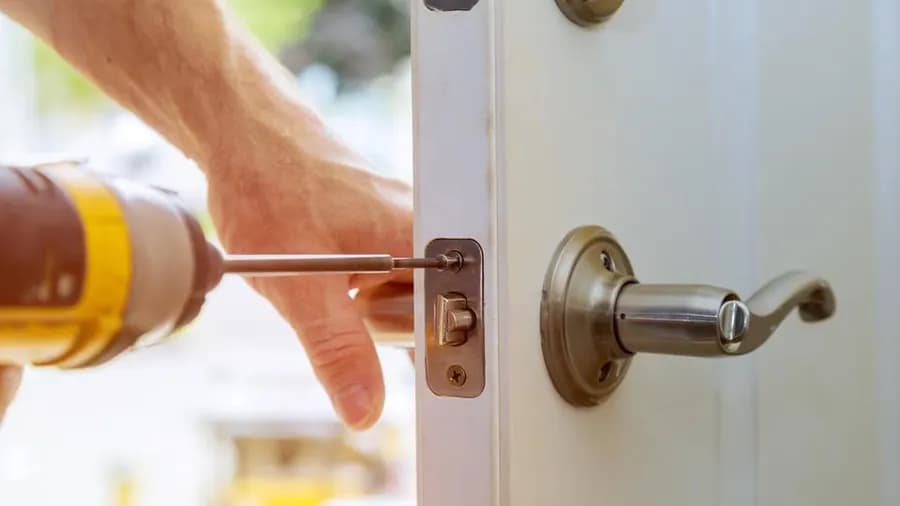 Warum Schlüssel mit Elektronik bei MR-KEY erschwinglich und zuverlässig sind
