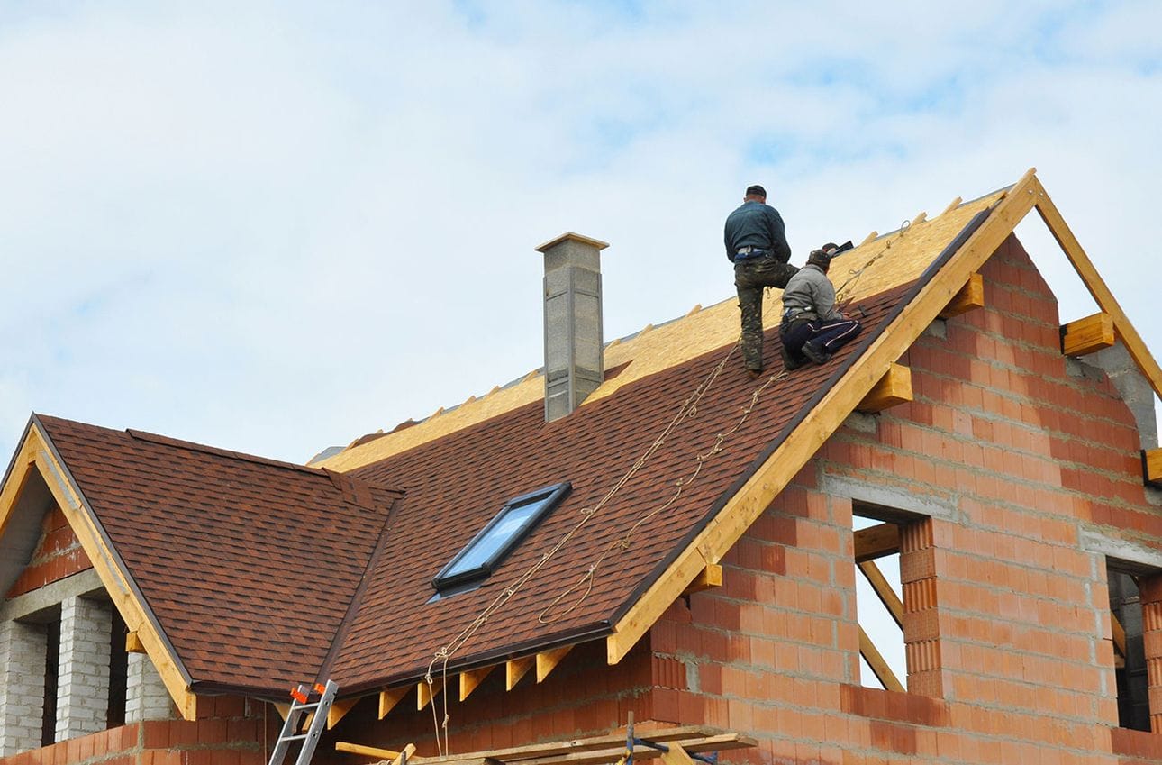 Professionelle Dachdecker in der Nähe dank meister-job