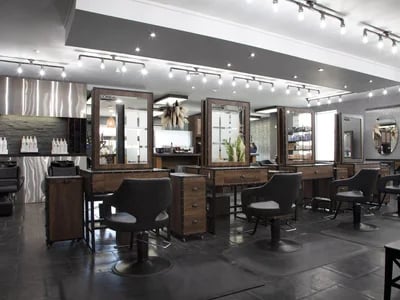 Stilvolle Wellness & Spa Einrichtung: Friseureinrichtung für echte Profis