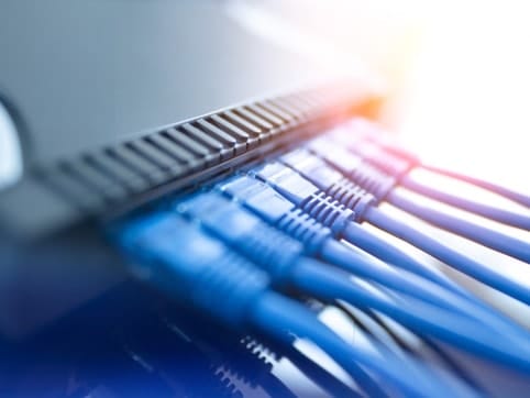 Schnelle und nahtlose Internet transit-Bestellung mit unserem Portal