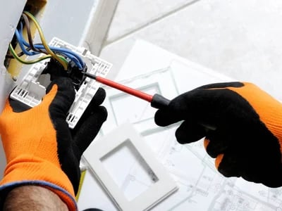 Die gesetzlichen Anforderungen an die Prüfung ortsveränderlicher elektrischer Betriebsmittel