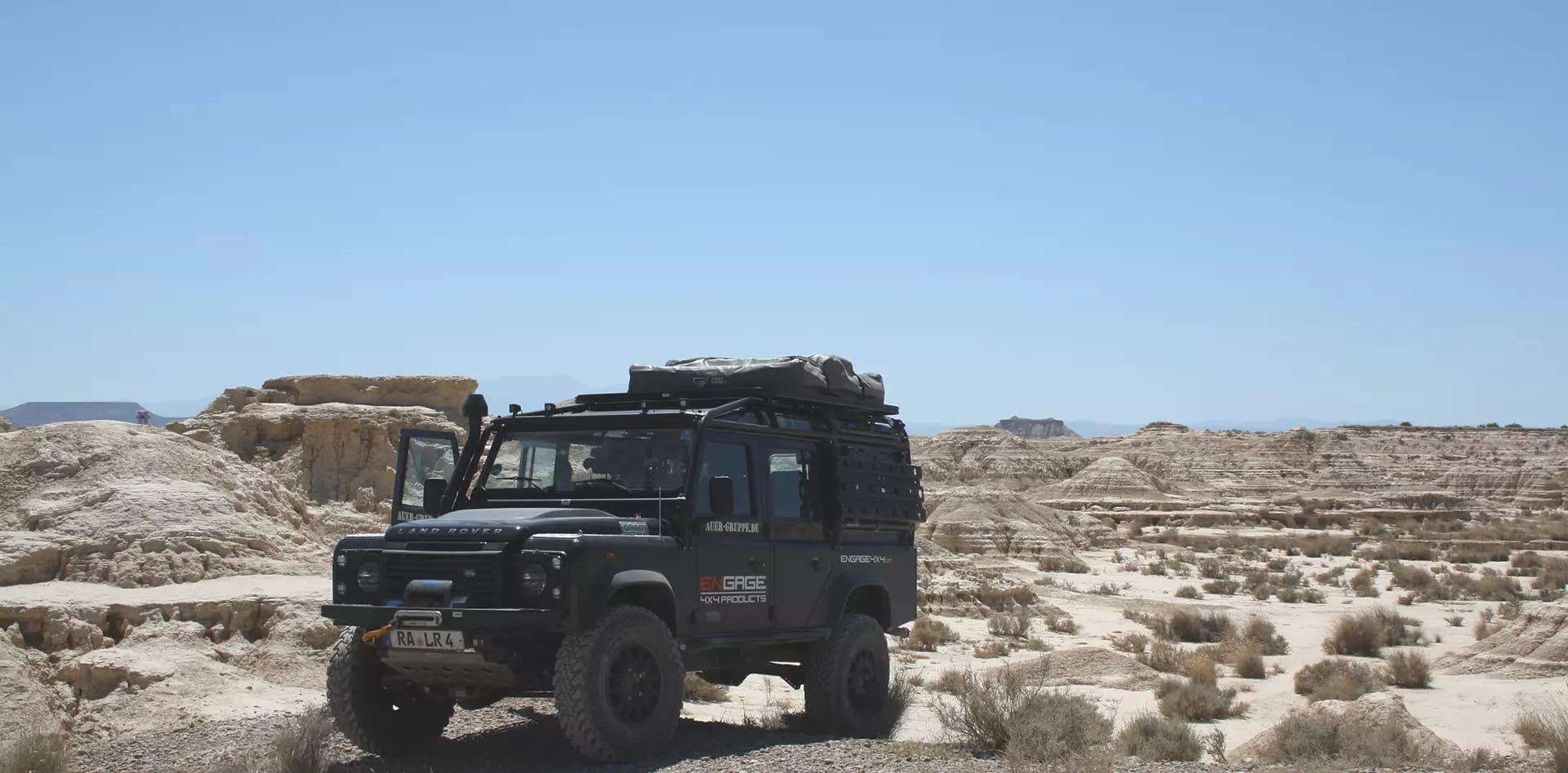 Erleben Sie ultimative Sicherheit mit Techtradesystem: Offroad Zubehör und robuste Seilwinden für schwierige Geländesituationen