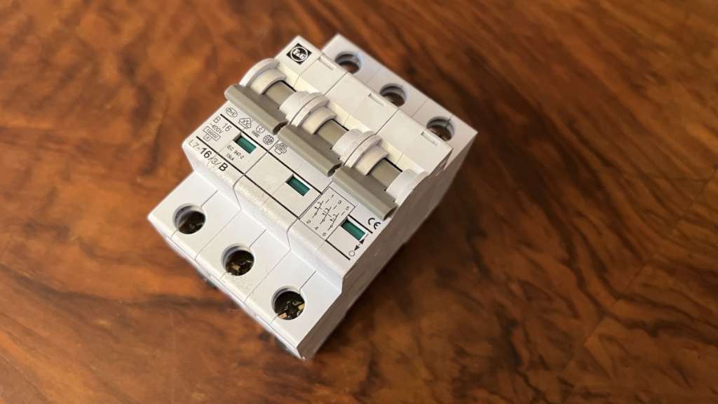 Die Evolution der Automatisierung: B 16 Automat und seine Bedeutung für die Industrie
