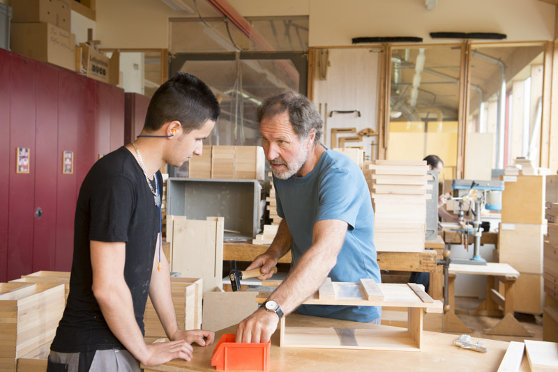 Finde Handwerker und erhalte maßgeschneiderte Angebote