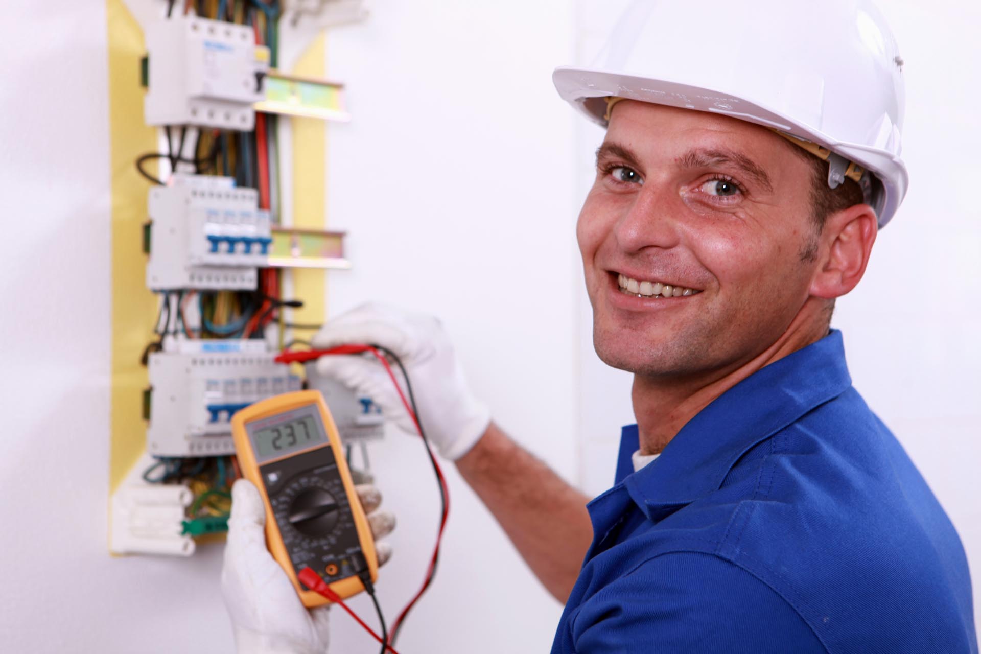 Die gesetzlichen Anforderungen an die Prüfung ortsveränderlicher elektrischer Betriebsmittel