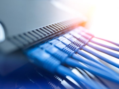 Schnelle und nahtlose Internet transit-Bestellung mit unserem Portal